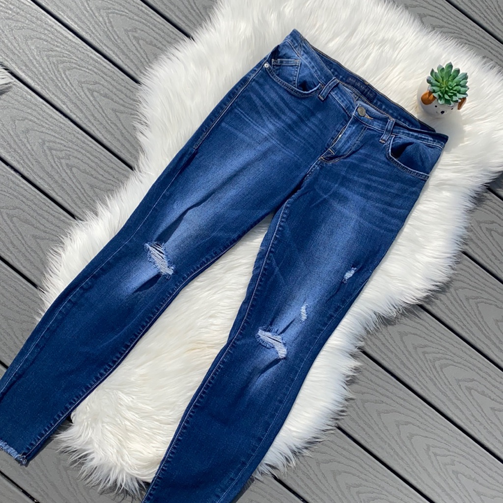 Rock  Republic Destroyed Denim Skinny Jean